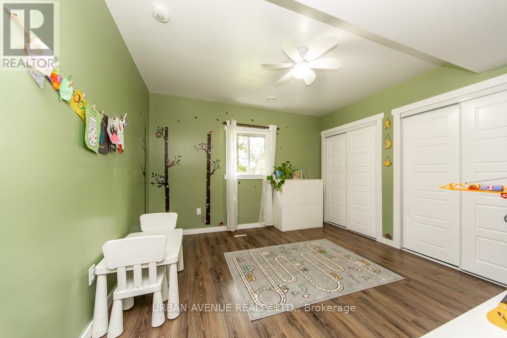 23505 Lakeridge Road Property Photo 16