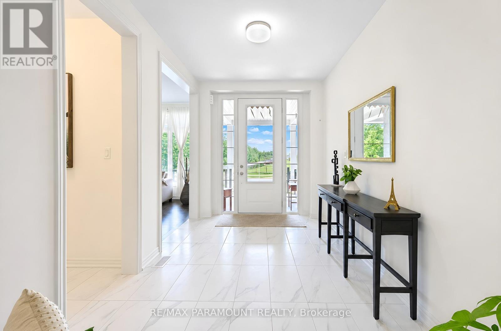 1 Sparrow Way Property Photo 4