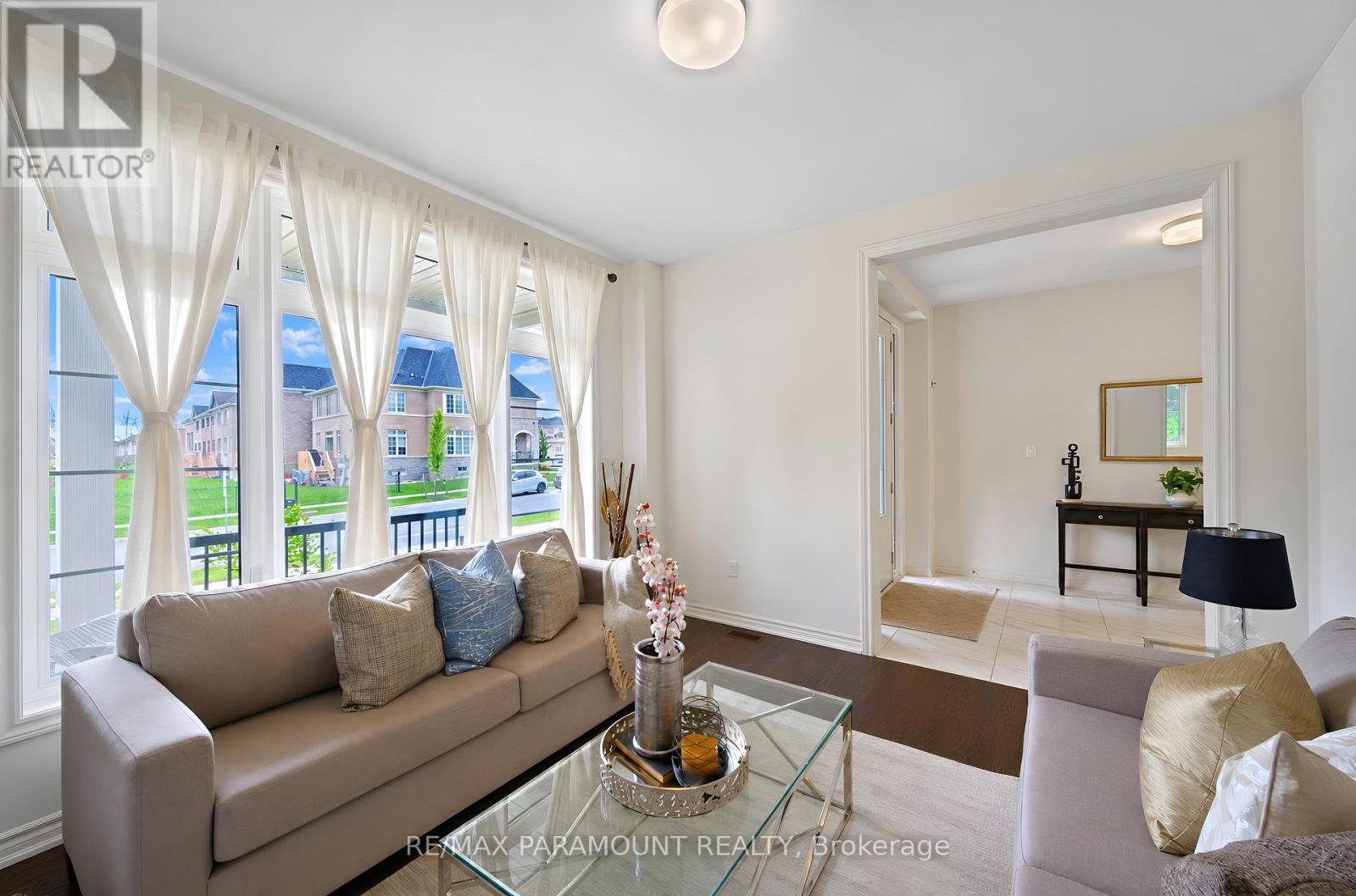 1 Sparrow Way Property Photo 5