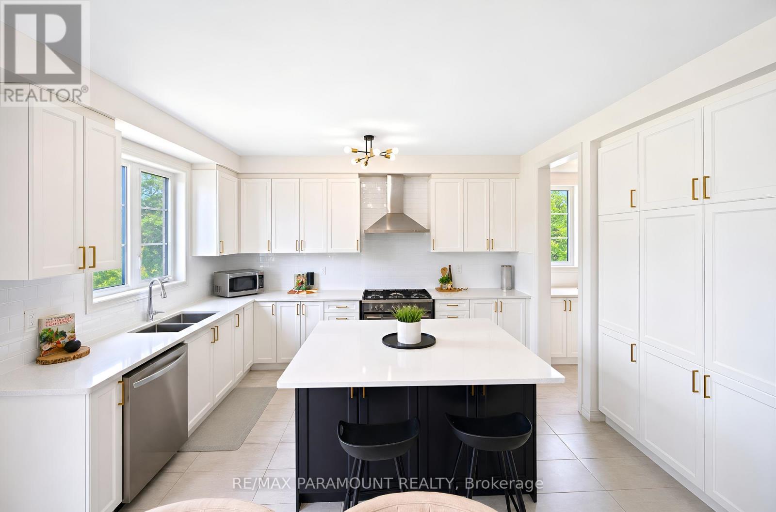 1 Sparrow Way Property Photo 8