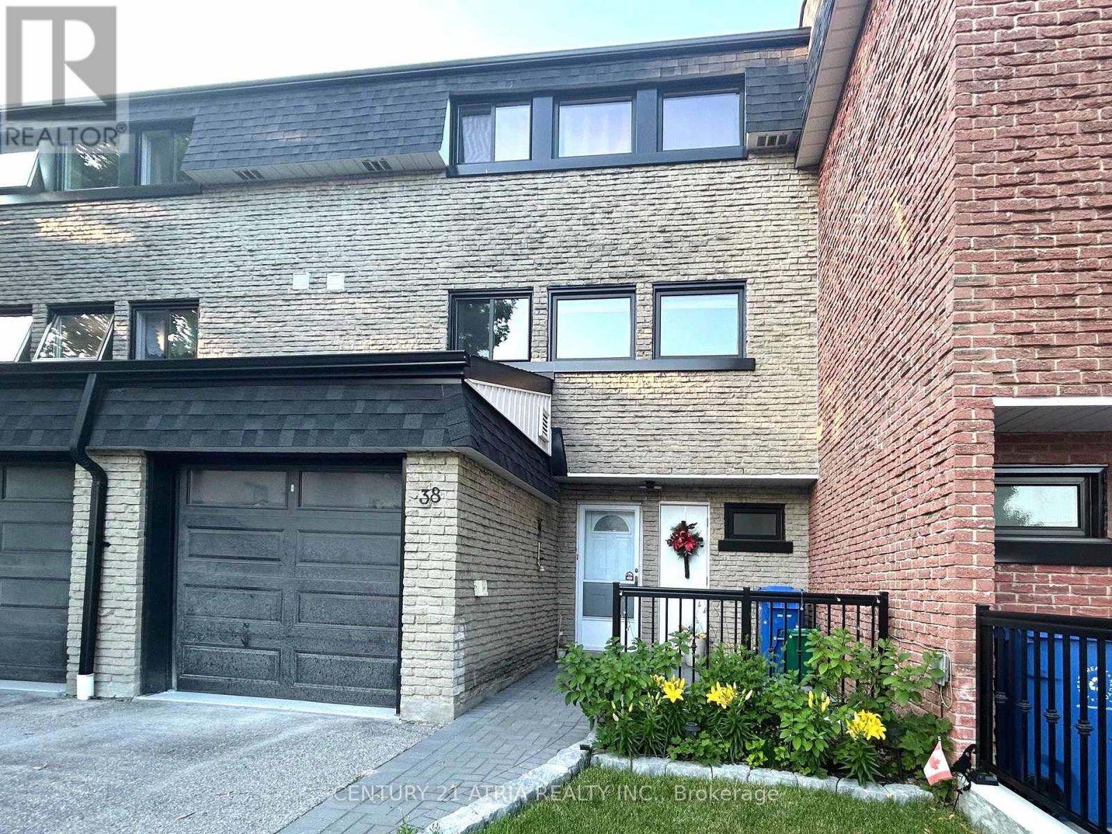 38 Henderson Drive Property Photo 1