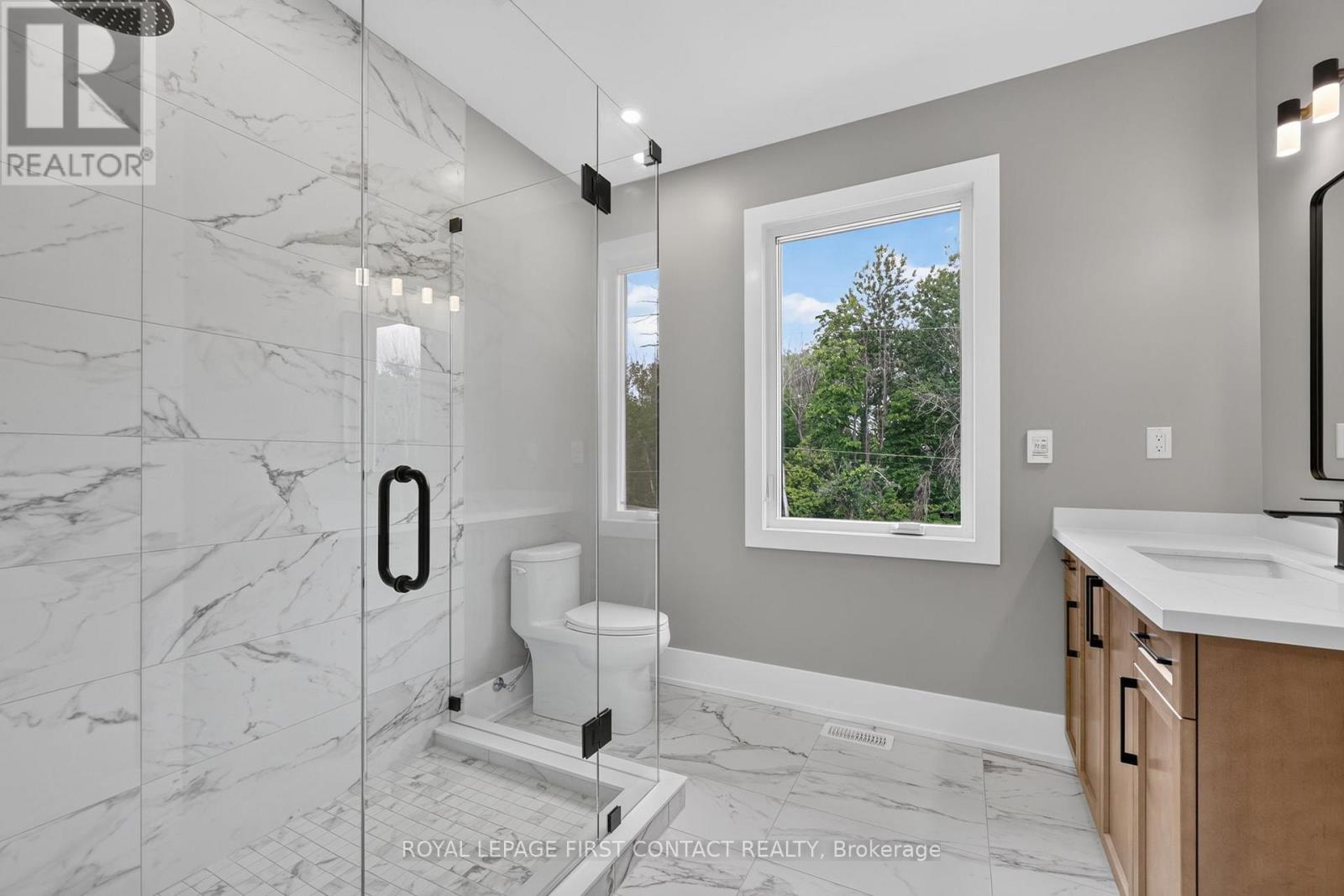 929 7th Line Property Photo 15