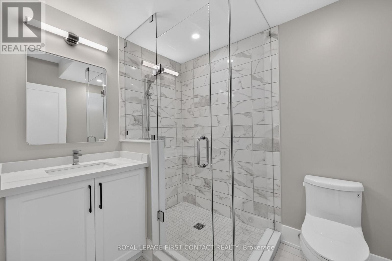 929 7th Line Property Photo 28