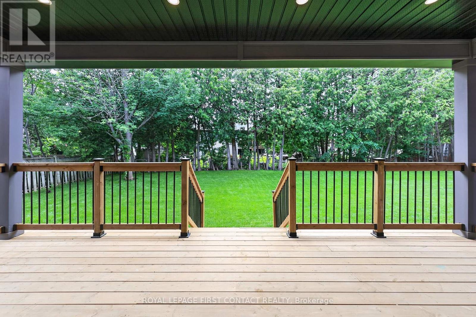929 7th Line Property Photo 31