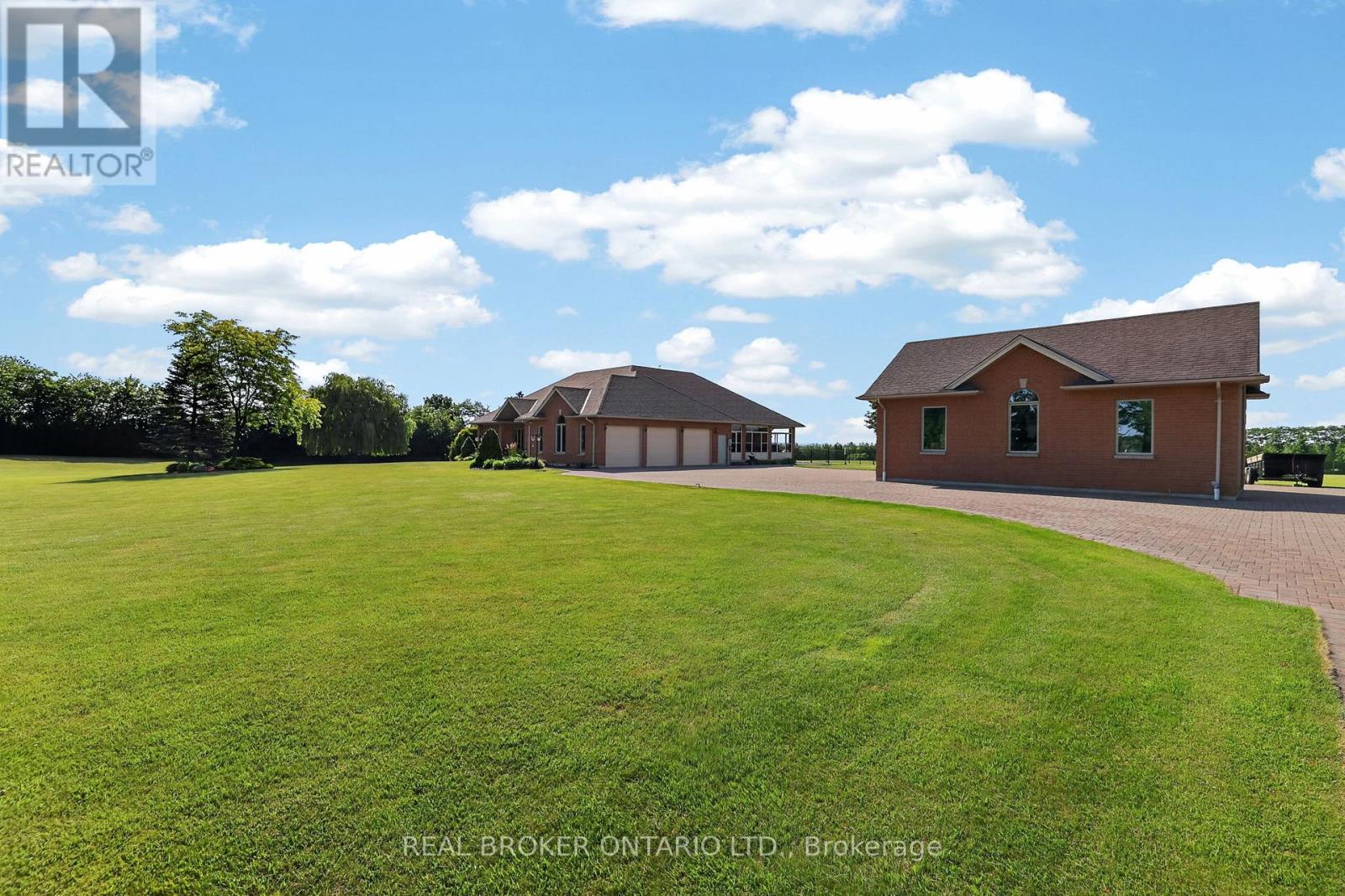 3421 Cole Road Property Photo 4