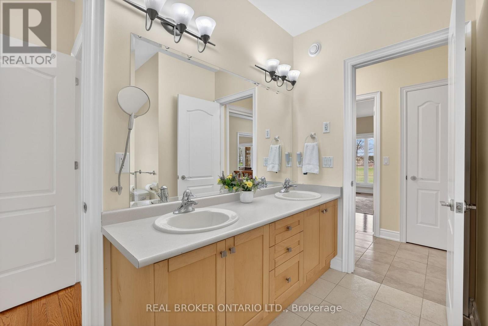 3421 Cole Road Property Photo 26