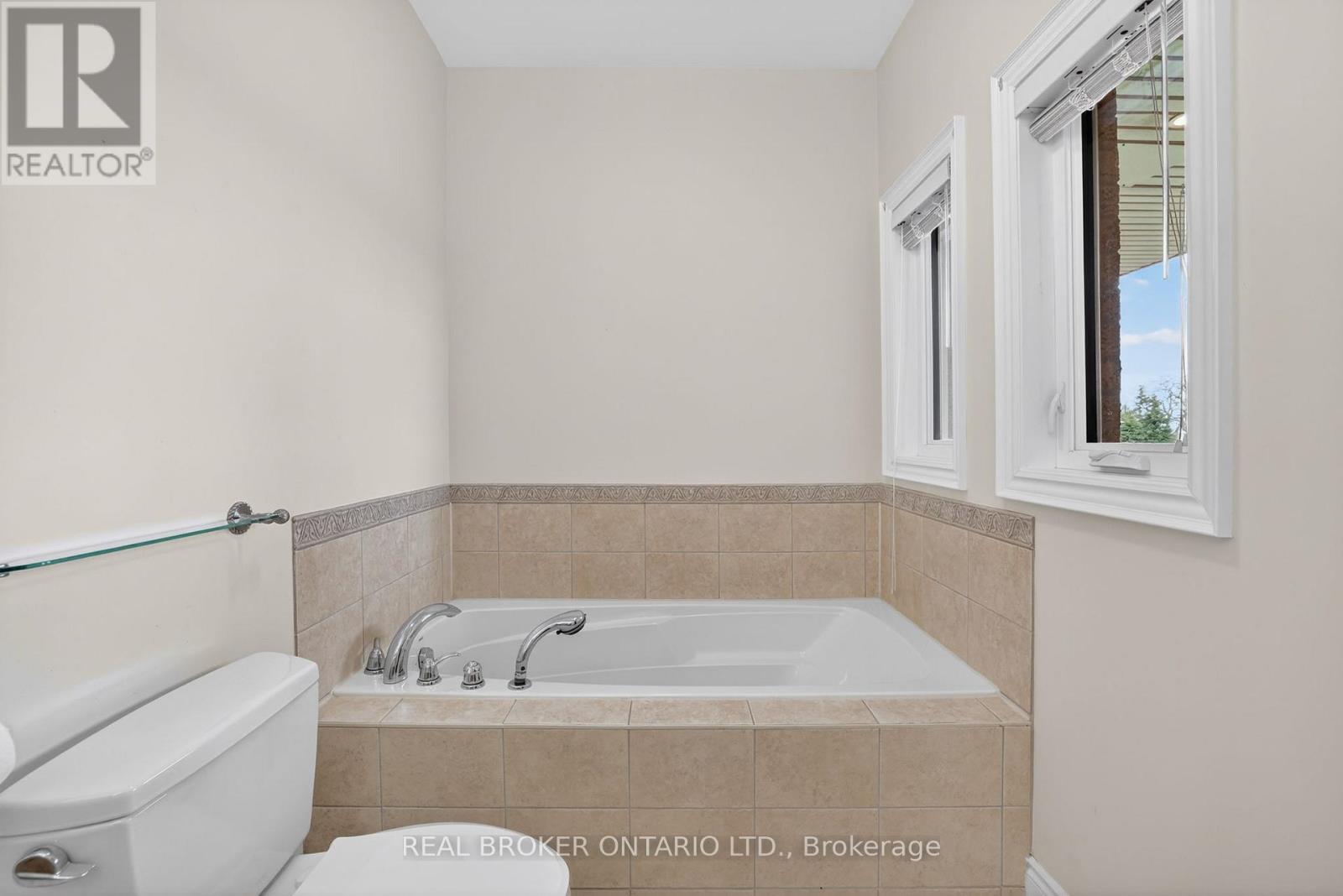 3421 Cole Road Property Photo 28