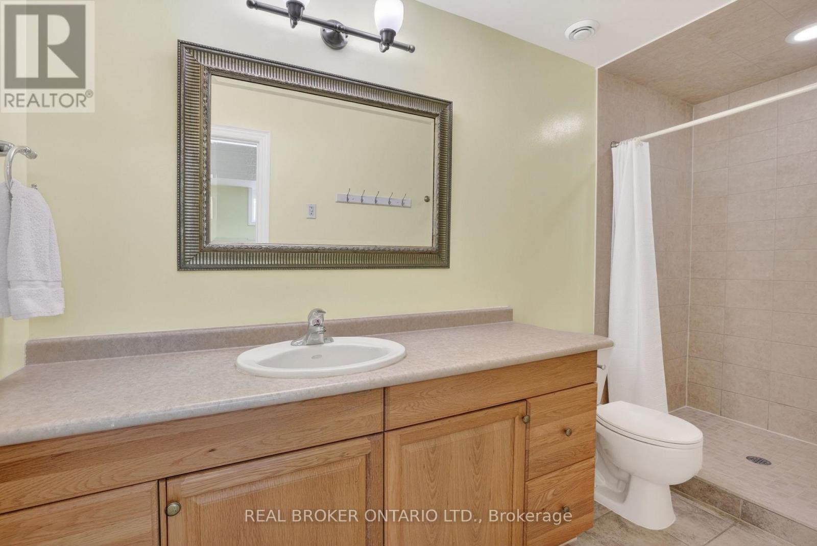 3421 Cole Road Property Photo 35