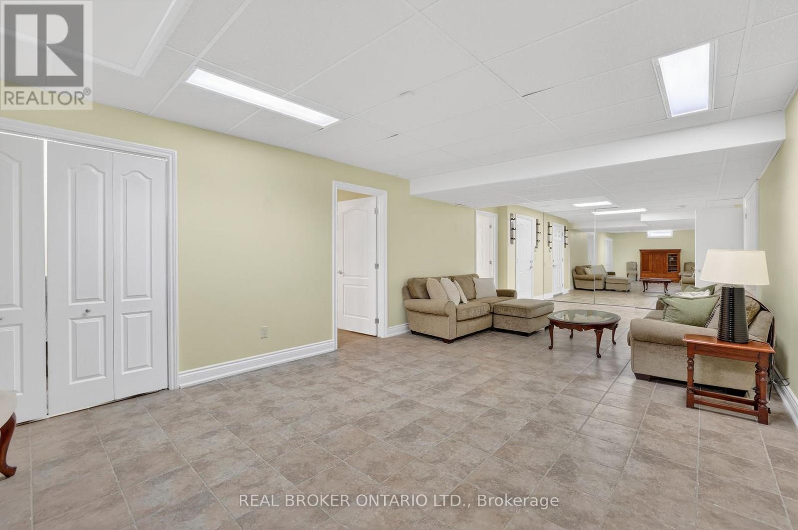 3421 Cole Road Property Photo 37