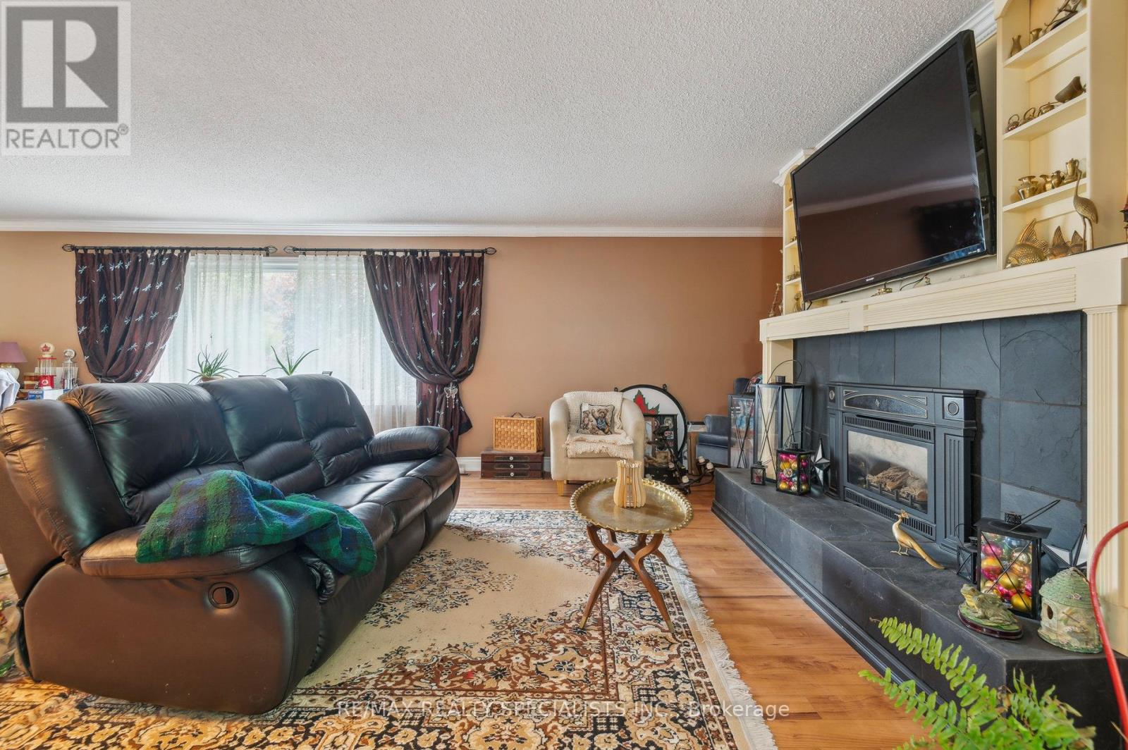 2698 Tottenham Road Property Photo 46