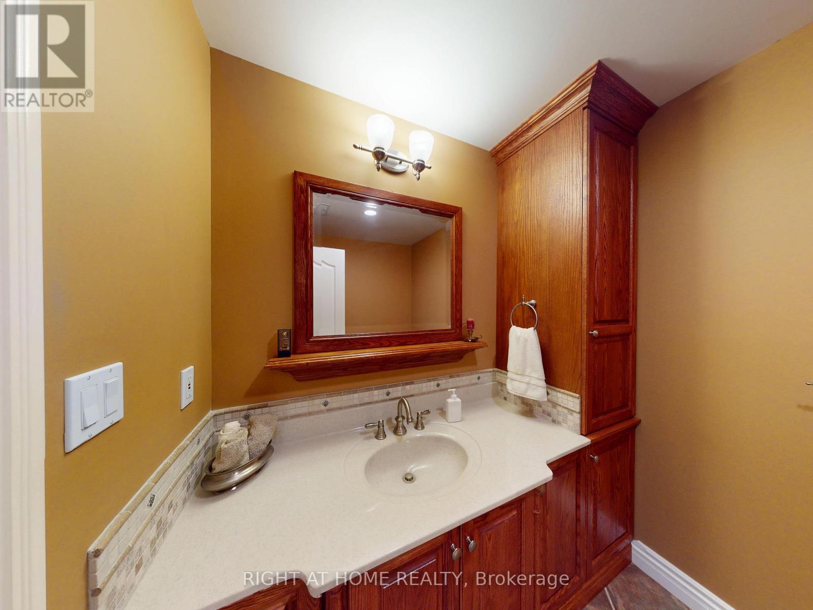 35 Golfview Boulevard Property Photo 25