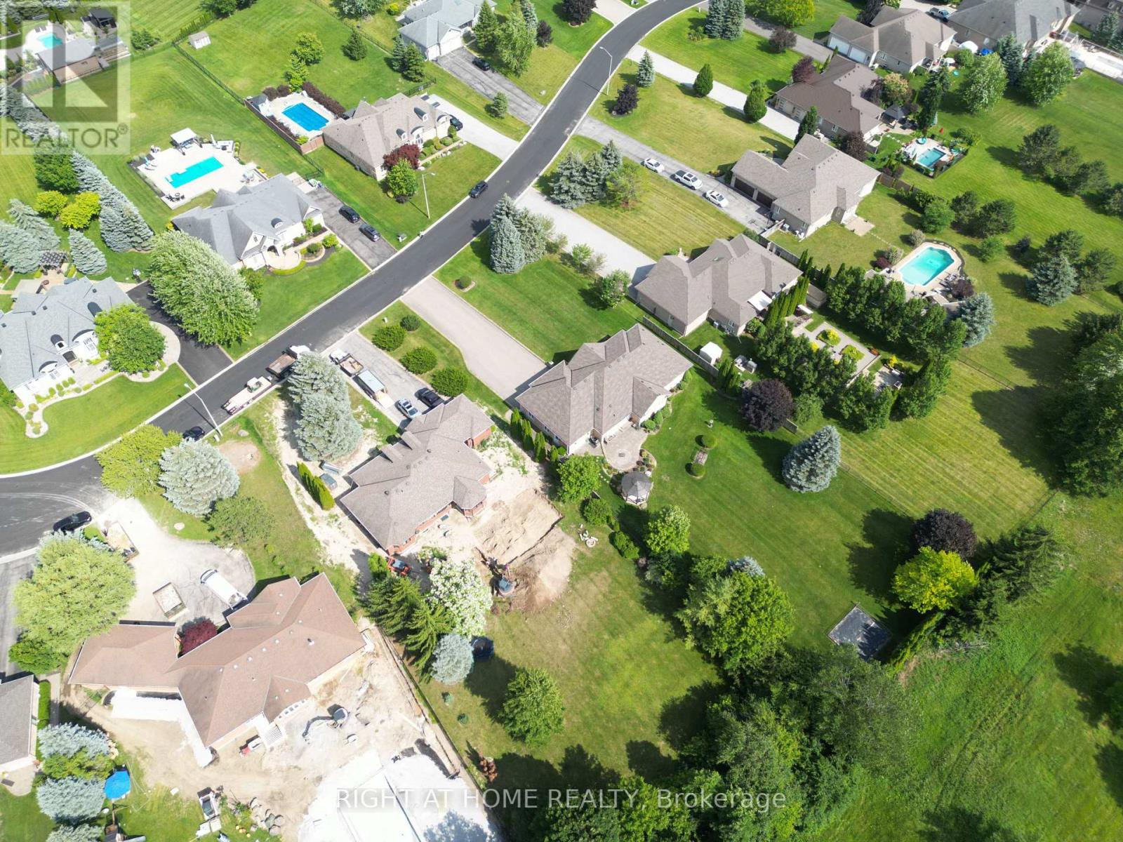 35 Golfview Boulevard Property Photo 40