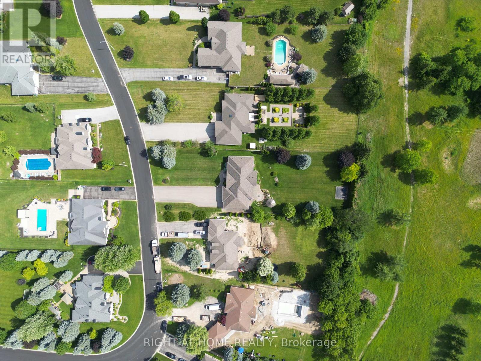 35 Golfview Boulevard Property Photo 41