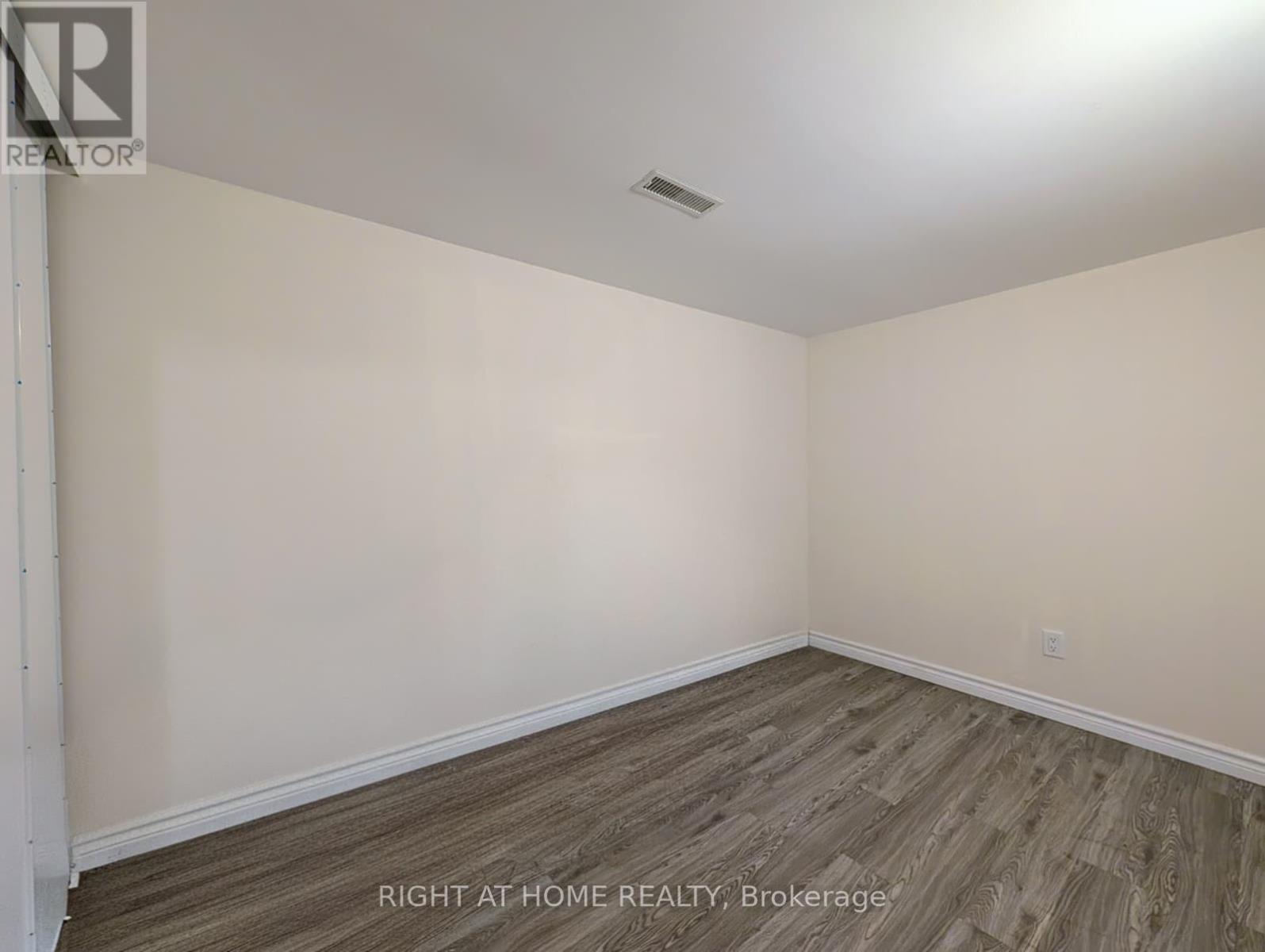 279 Caboto Trail Property Photo 14