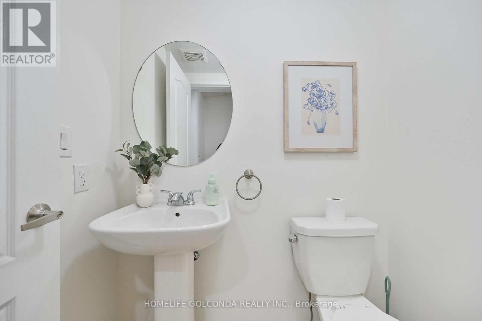 5277 Major Mackenzie Drive E Property Photo 7