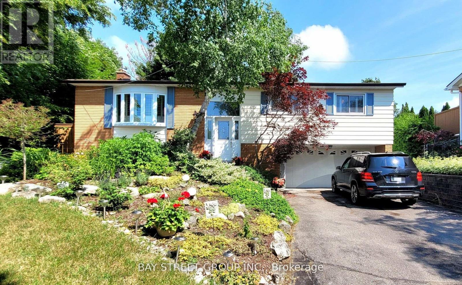LOWER - 37 SIR BODWIN PLACE