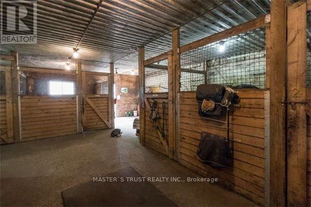 3563 Vandorf Side Road Property Photo 3