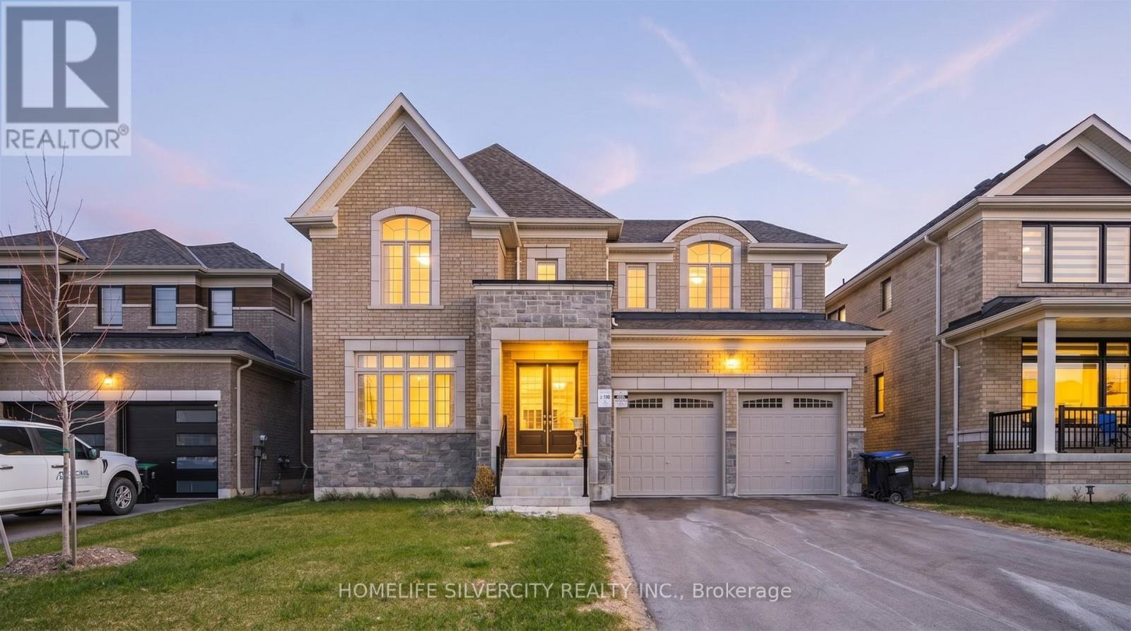 4 Sandhill Crescent Property Photo 1