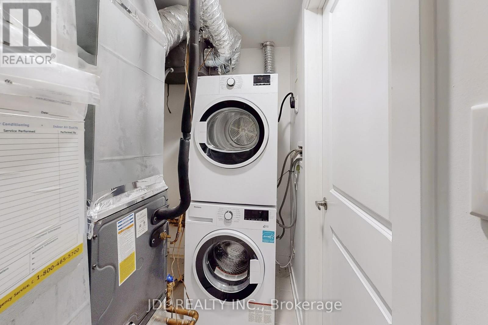 112 - 370 Red Maple Road Property Photo 15