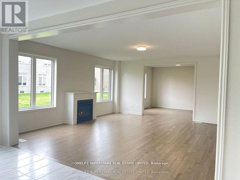 17 Bellflower Crescent Property Photo 10