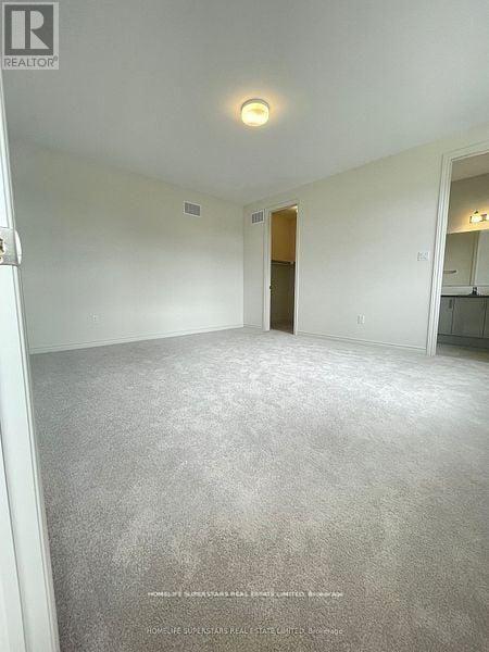 17 Bellflower Crescent Property Photo 36