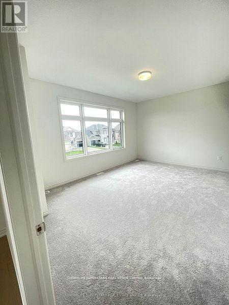 17 Bellflower Crescent Property Photo 38