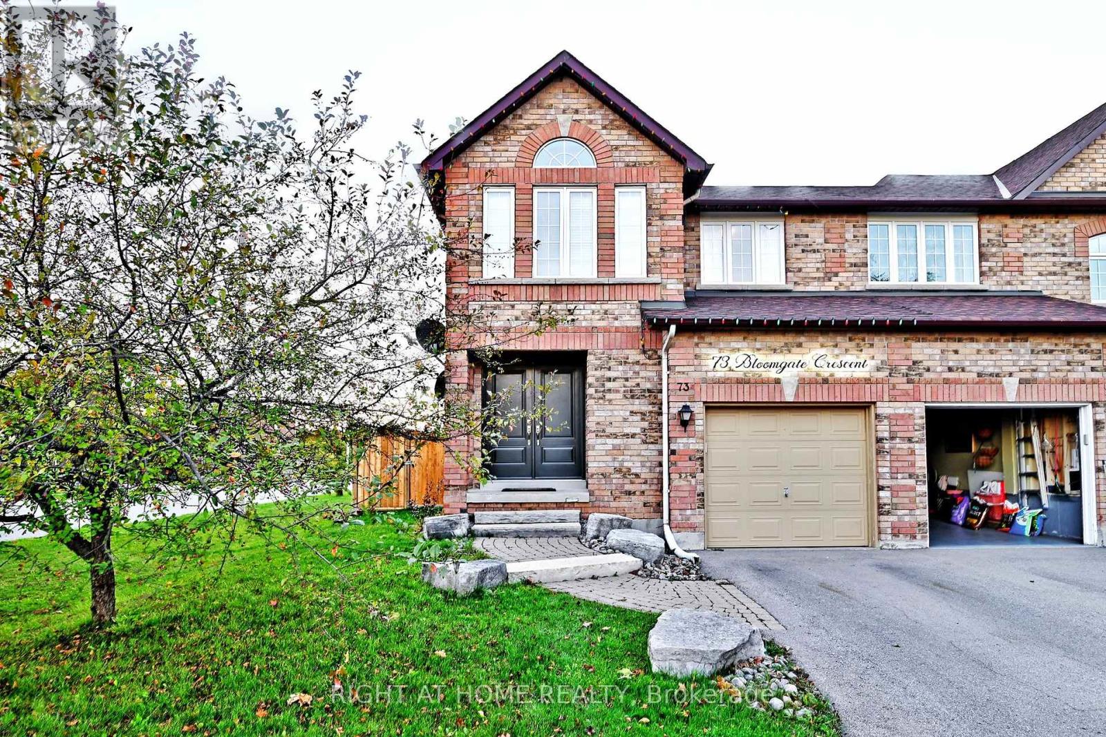73 BLOOMGATE CRESCENT Property Photo 1