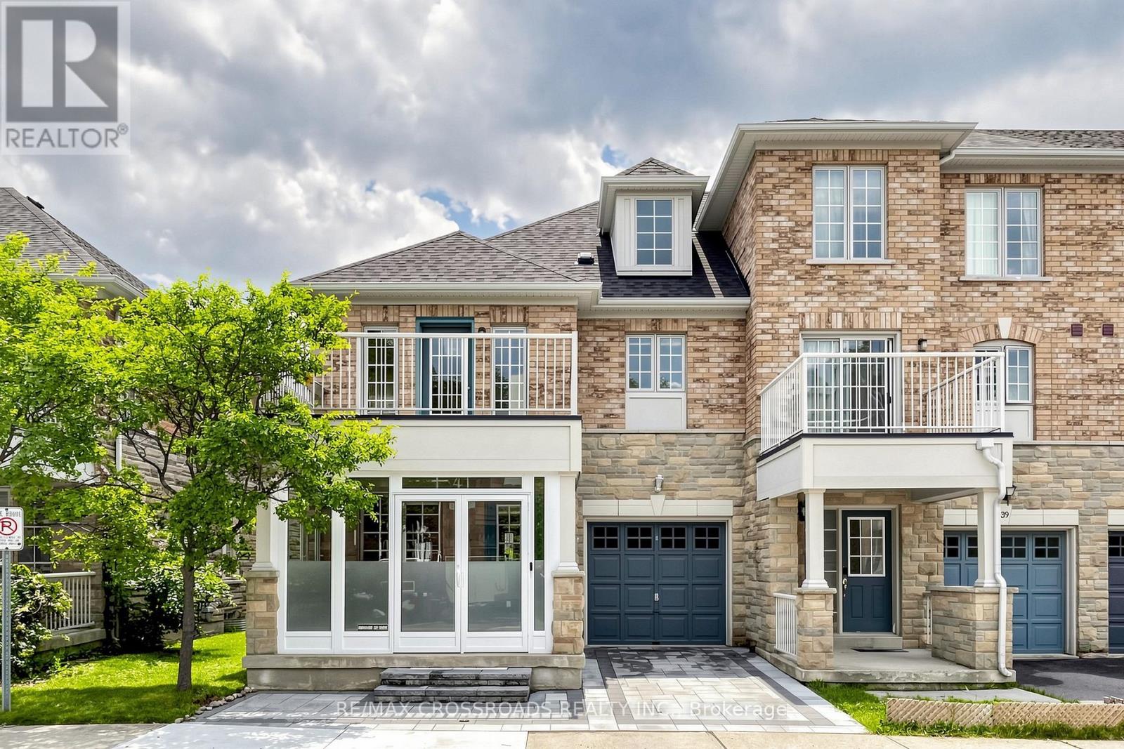 41 PRINCE CHARLES WAY