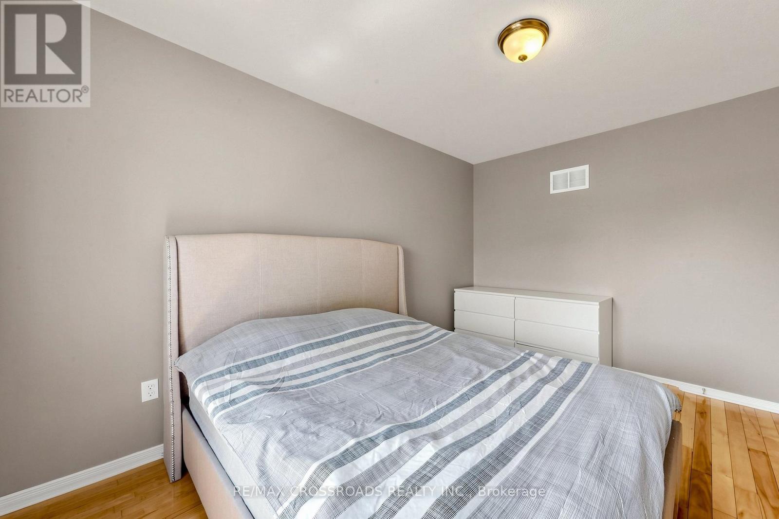 41 Prince Charles Way Property Photo 17