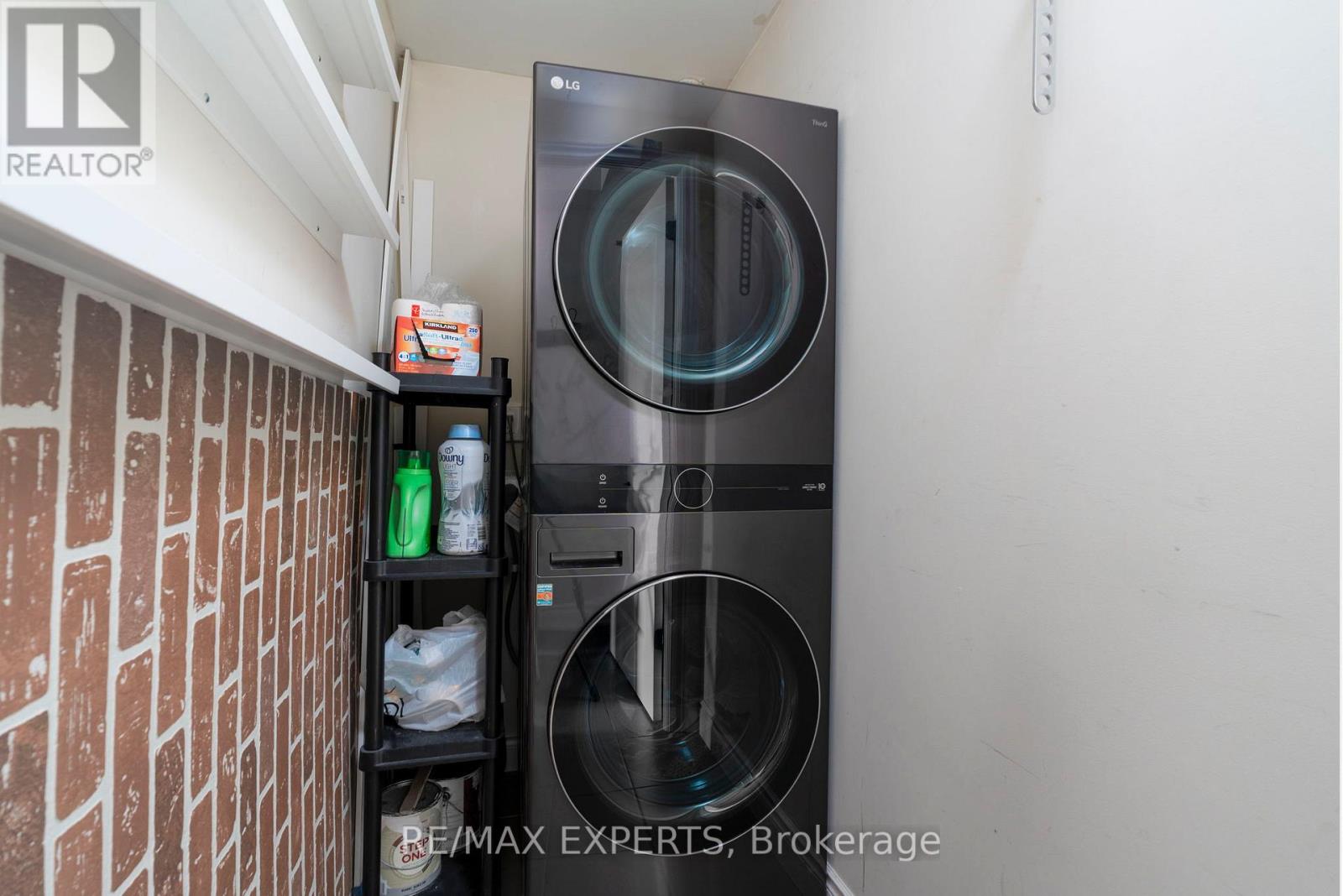 301 - 281 Woodbridge Avenue Property Photo 20