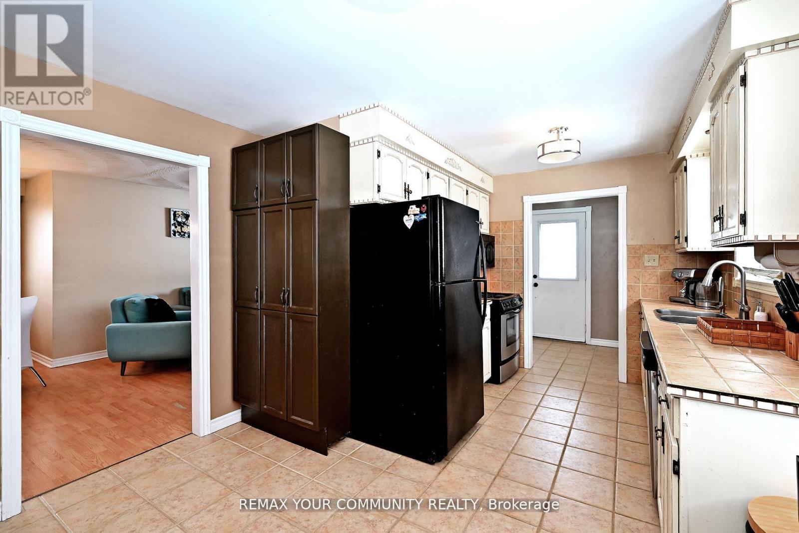 56 James Street Property Photo 12