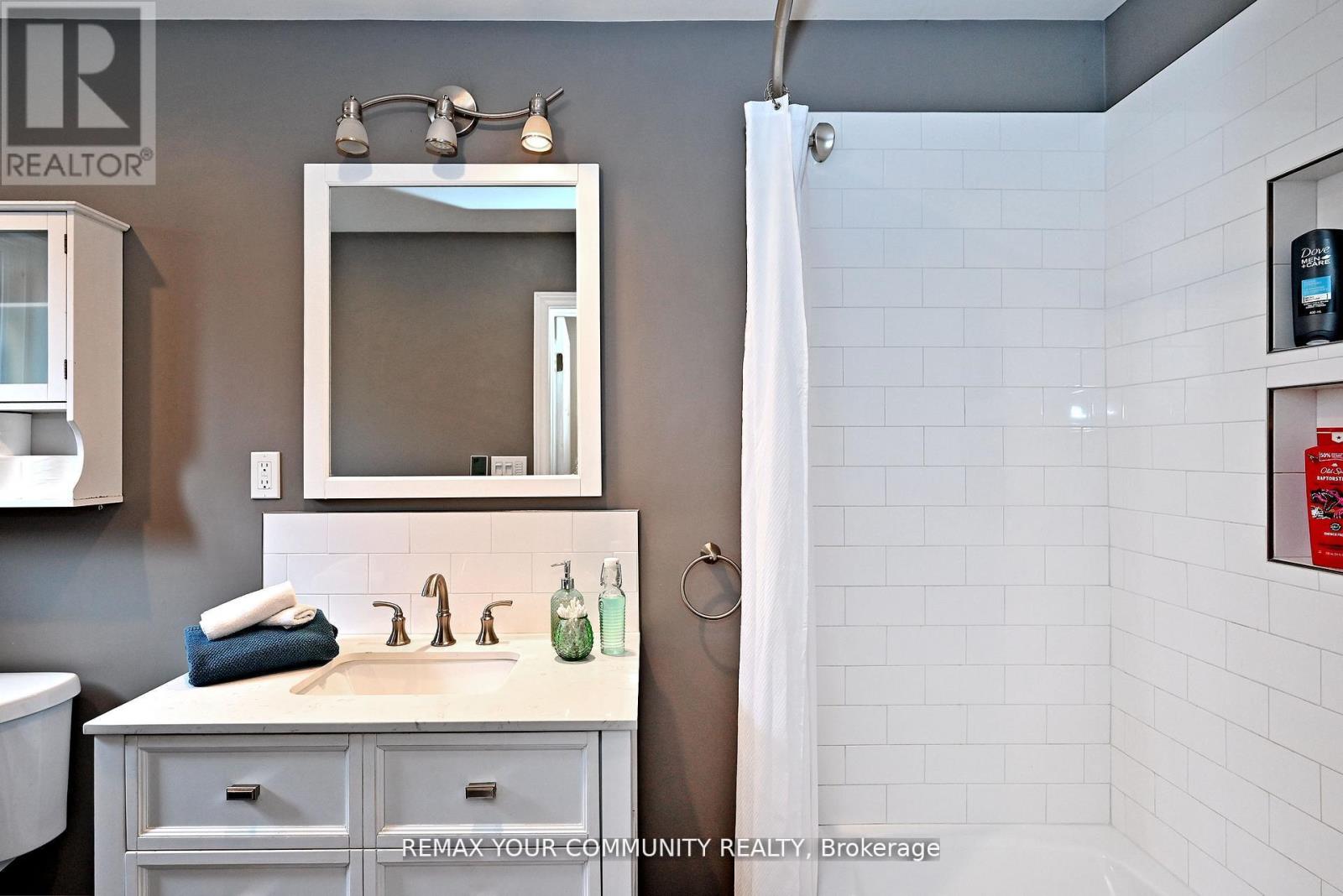 56 James Street Property Photo 39