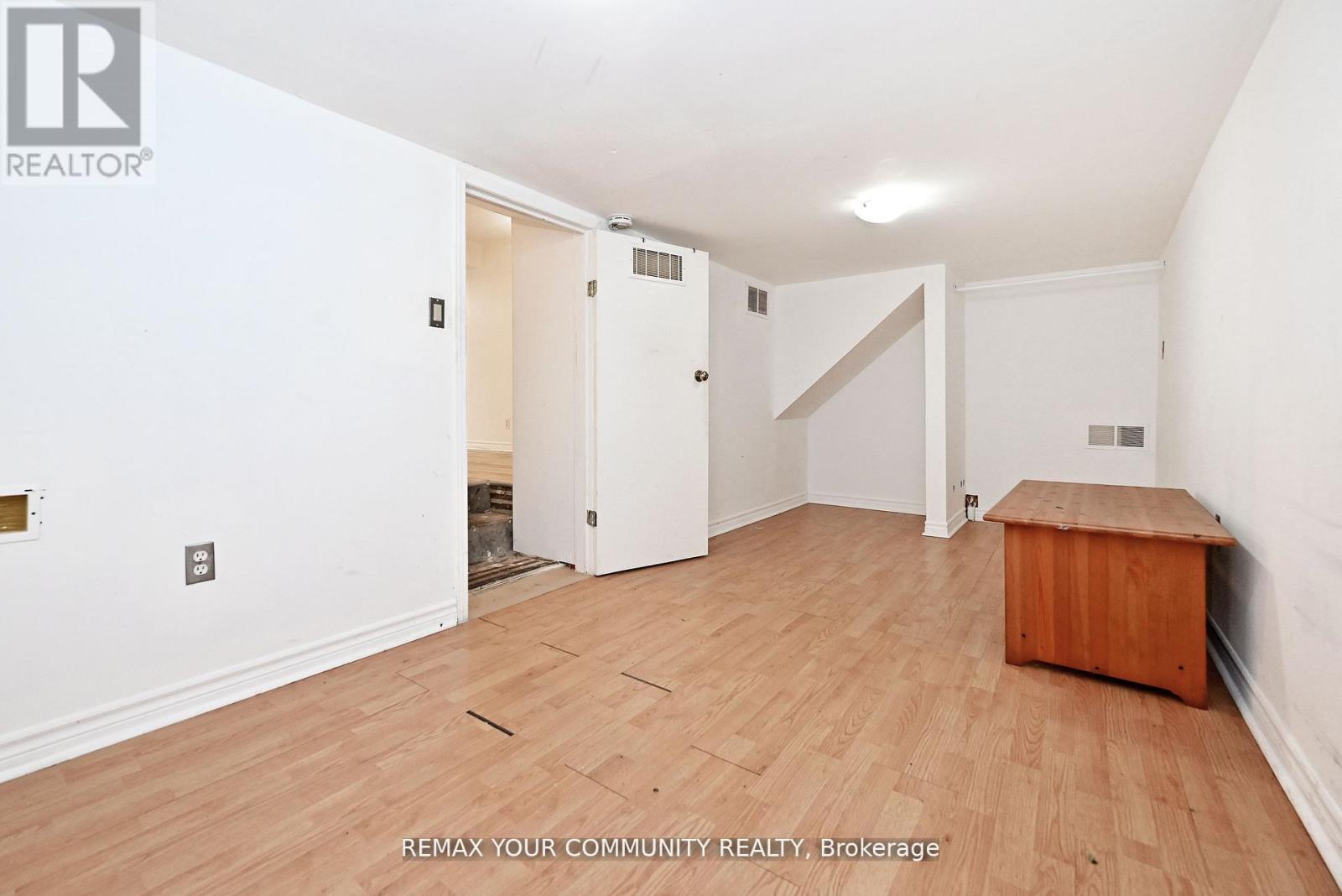 56 James Street Property Photo 40