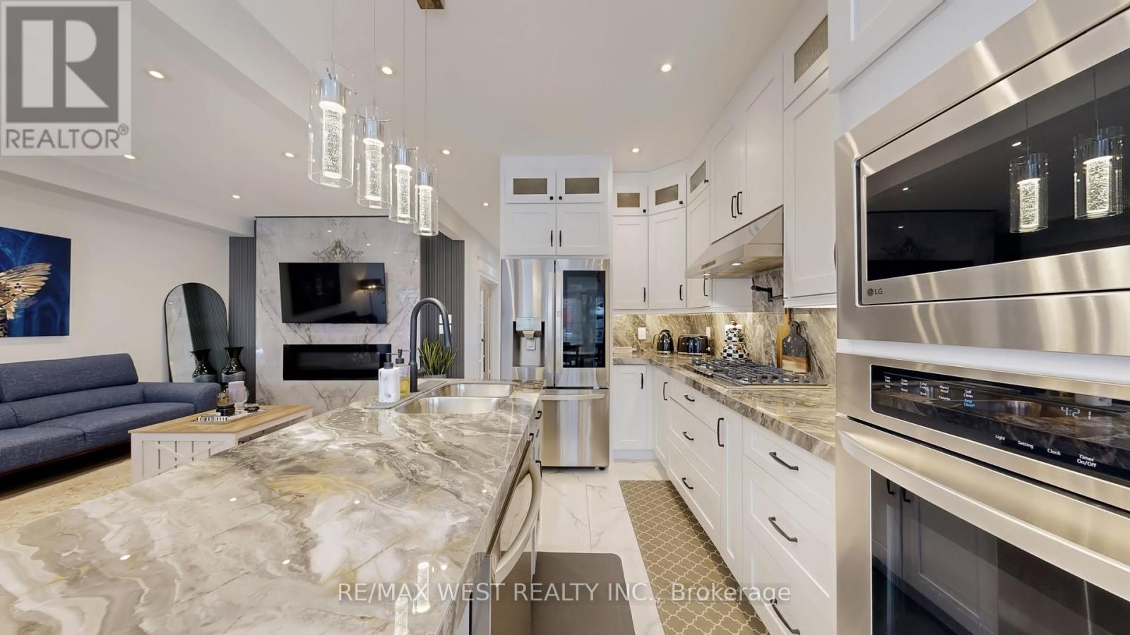 31 Mulholland Drive Property Photo 18