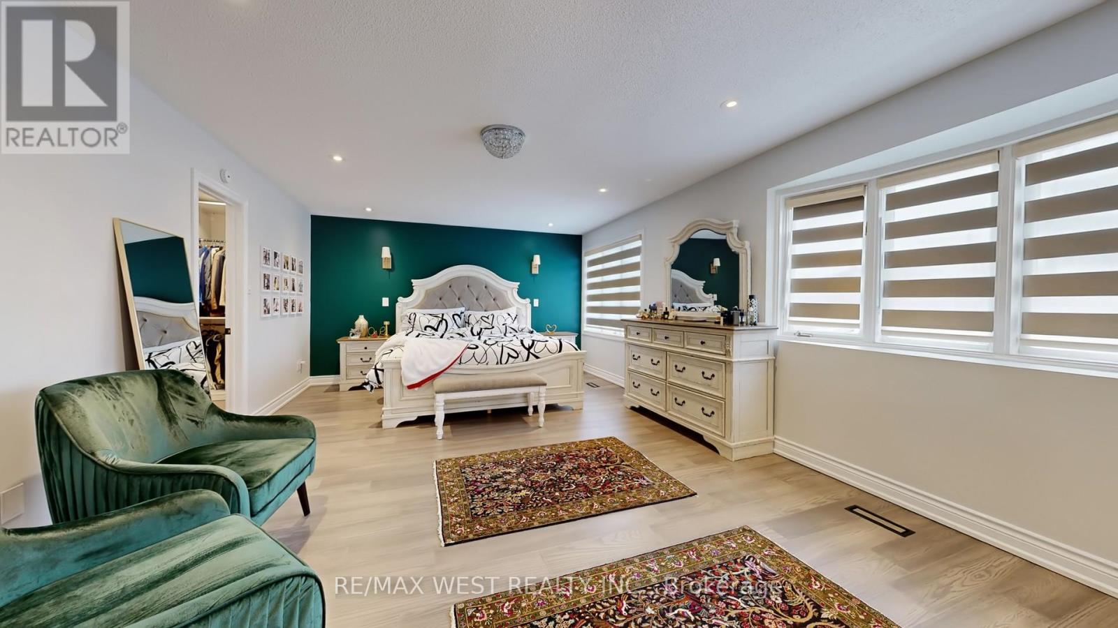 31 Mulholland Drive Property Photo 25