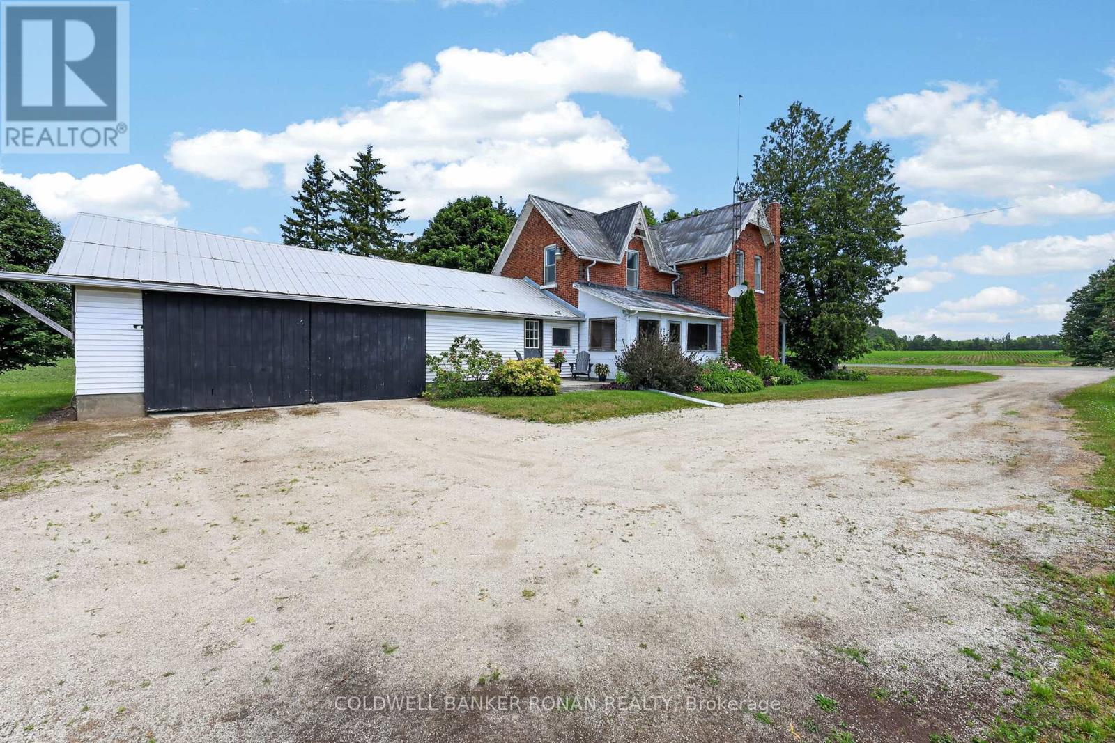 8562/8587 6th Line Property Photo 15