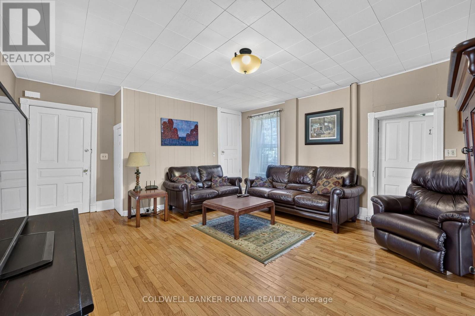 8562/8587 6th Line Property Photo 23