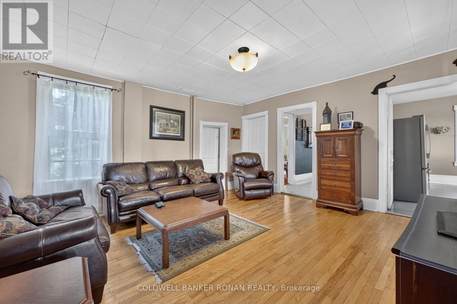 8562/8587 6th Line Property Photo 25
