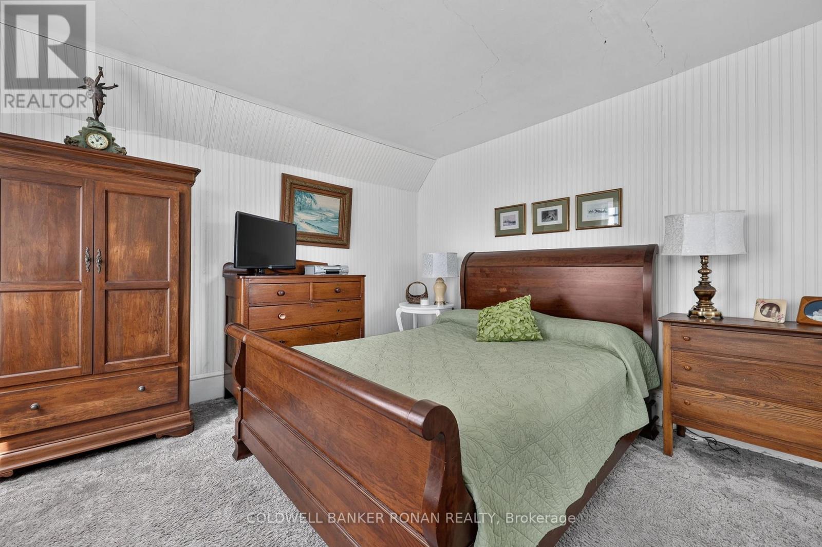 8562/8587 6th Line Property Photo 31