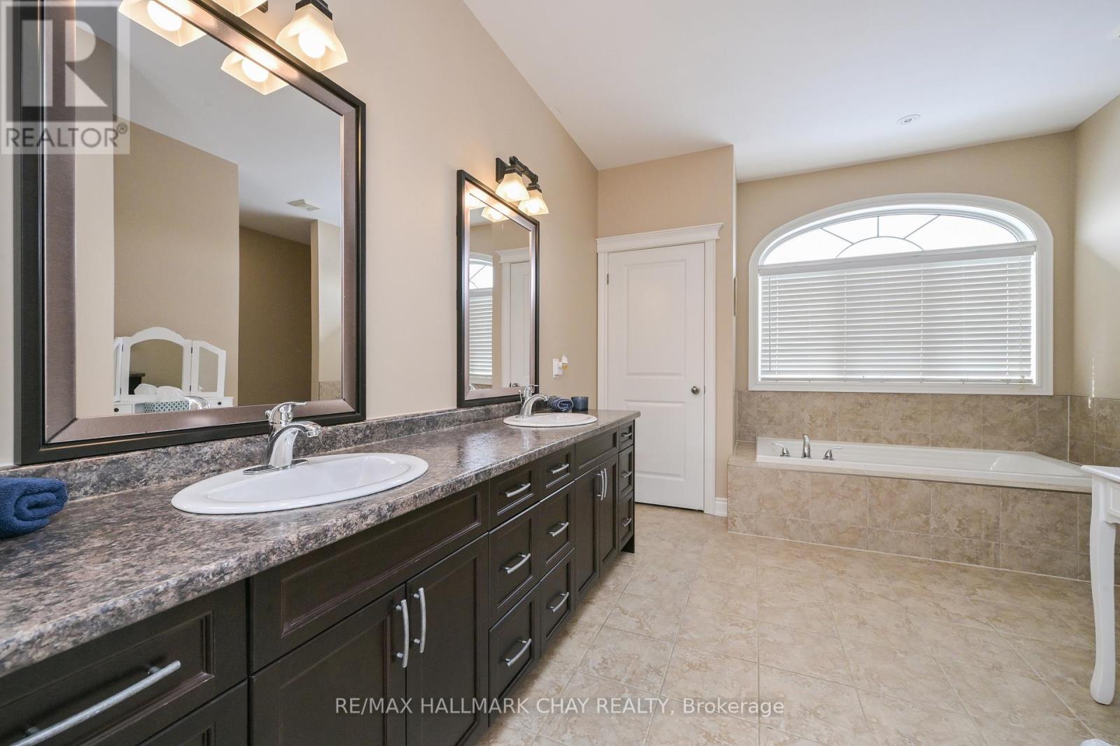 11 Harry Parker Place Property Photo 20