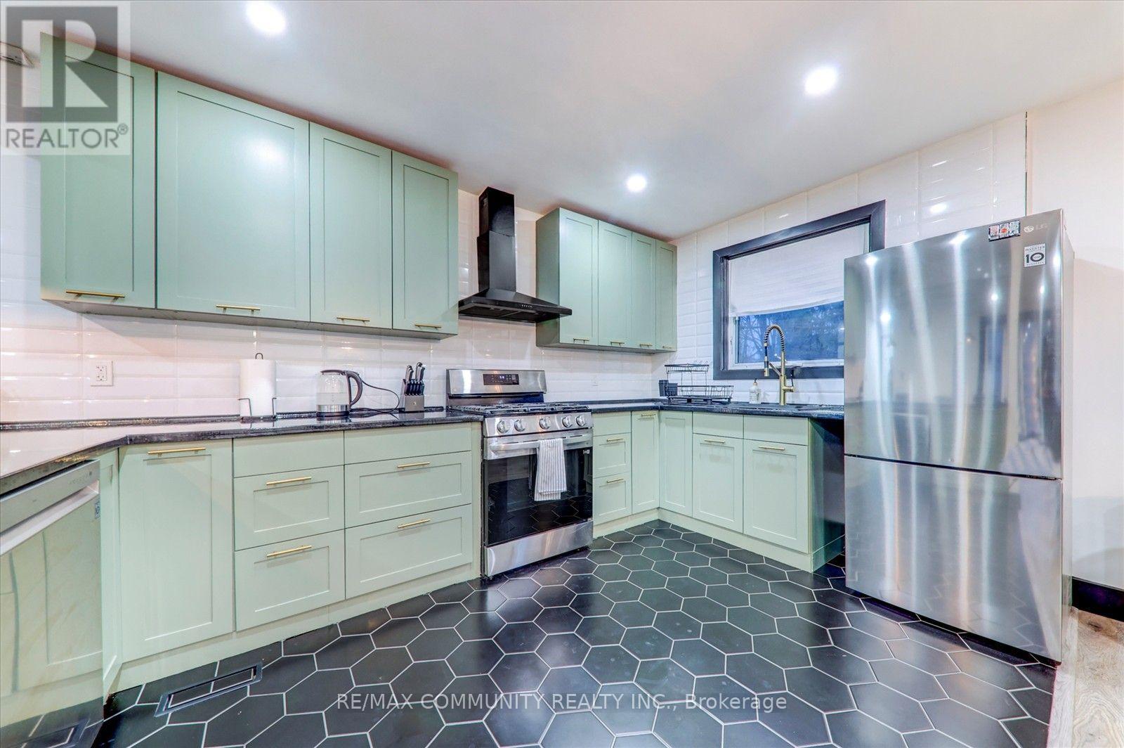25 George Street Property Photo 17