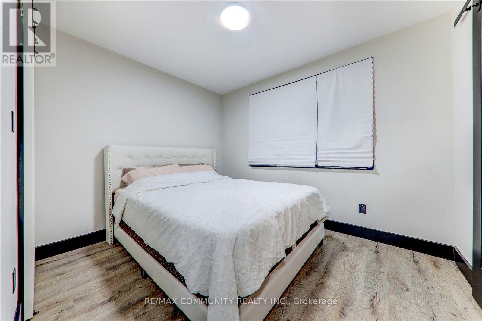 25 George Street Property Photo 21