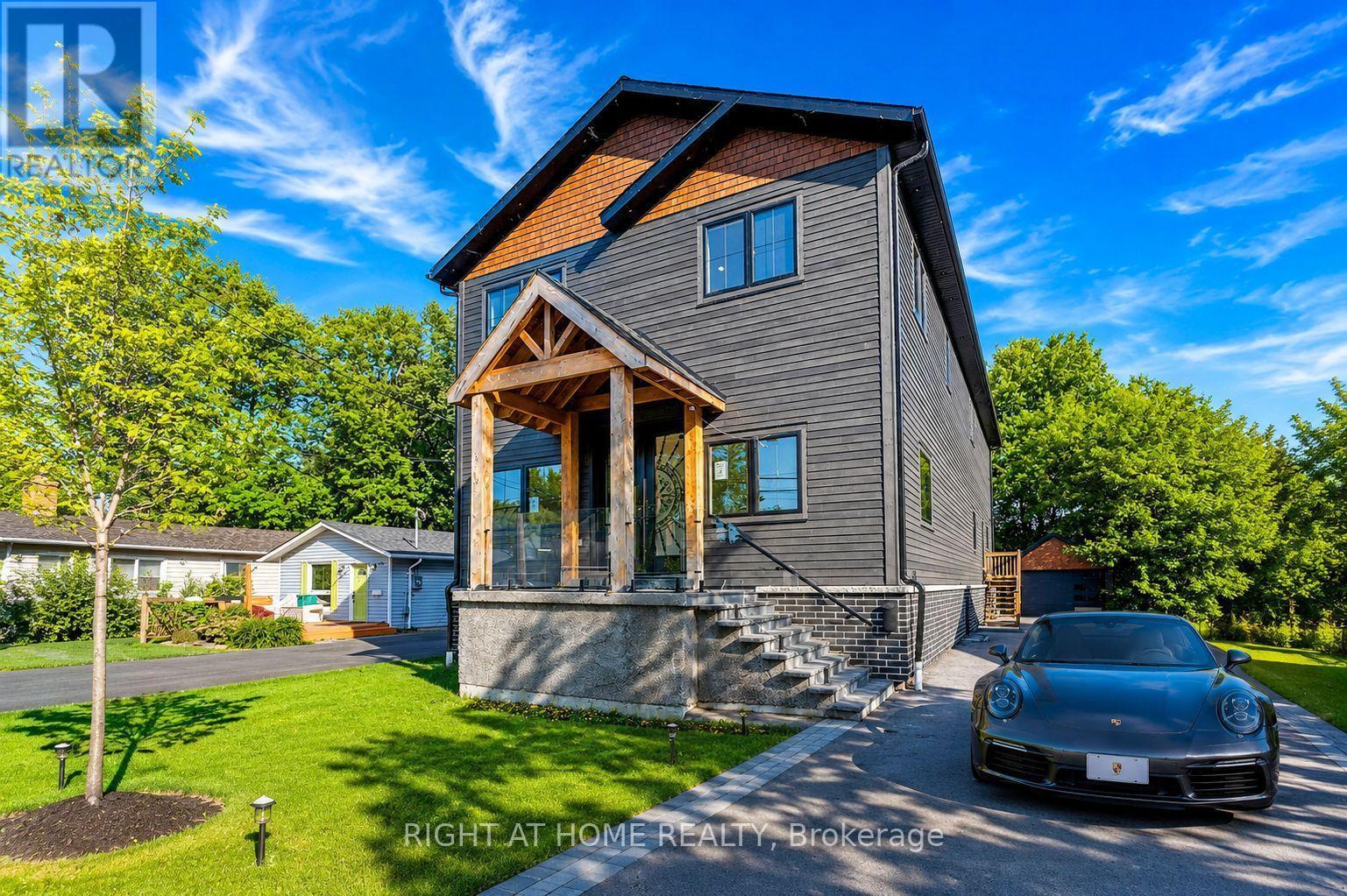 215 BAYVIEW AVENUE Property Photo 1