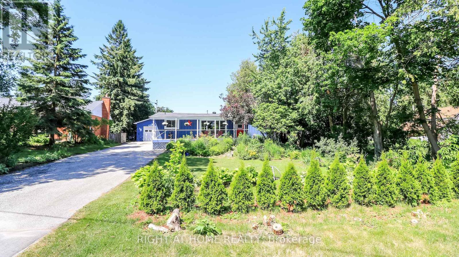 2988 25th Sideroad Property Photo 1