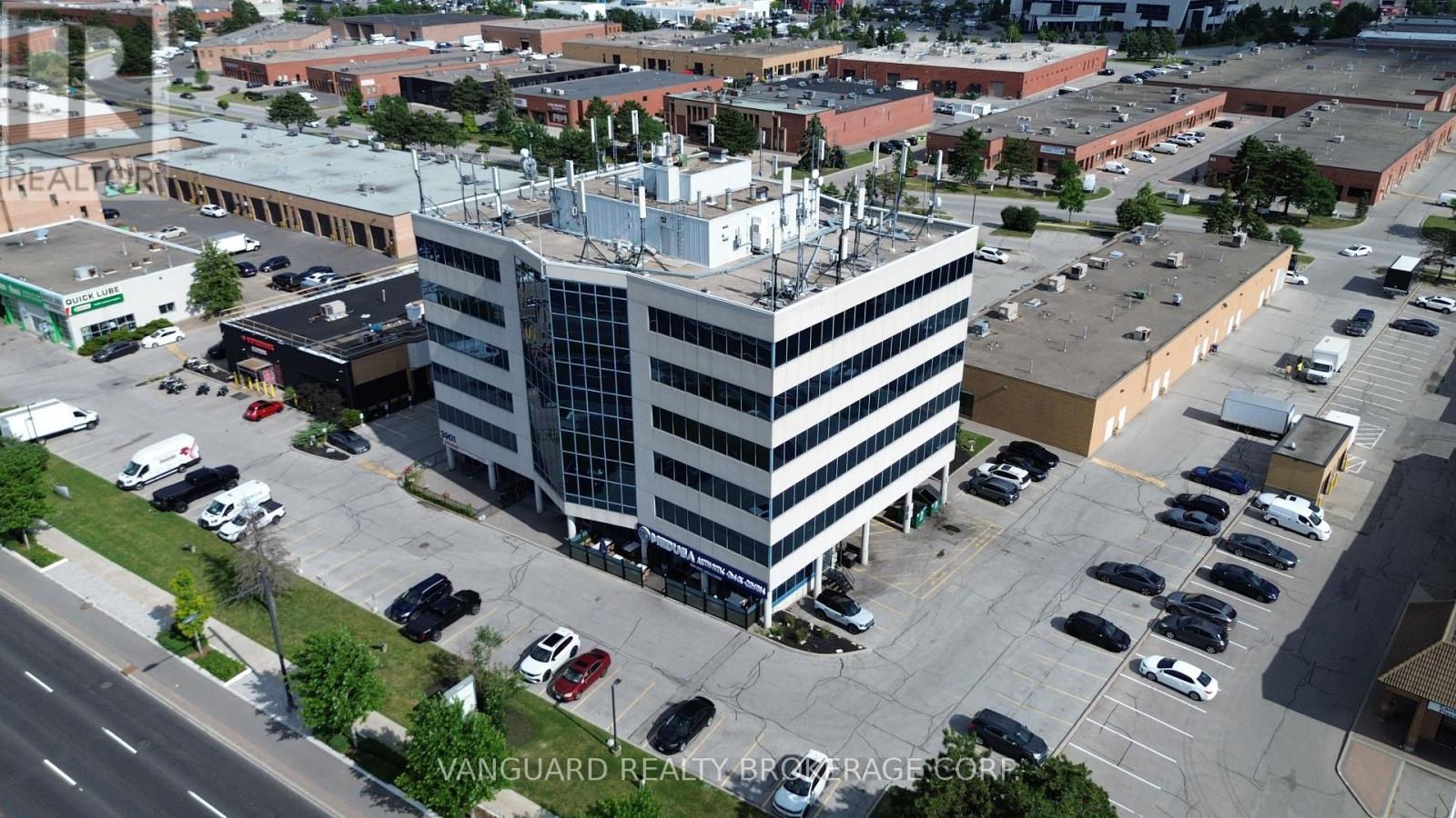 202 - 3901 Highway 7 Property Photo 2