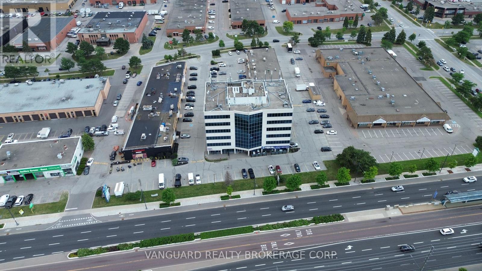 202 - 3901 Highway 7 Property Photo 7