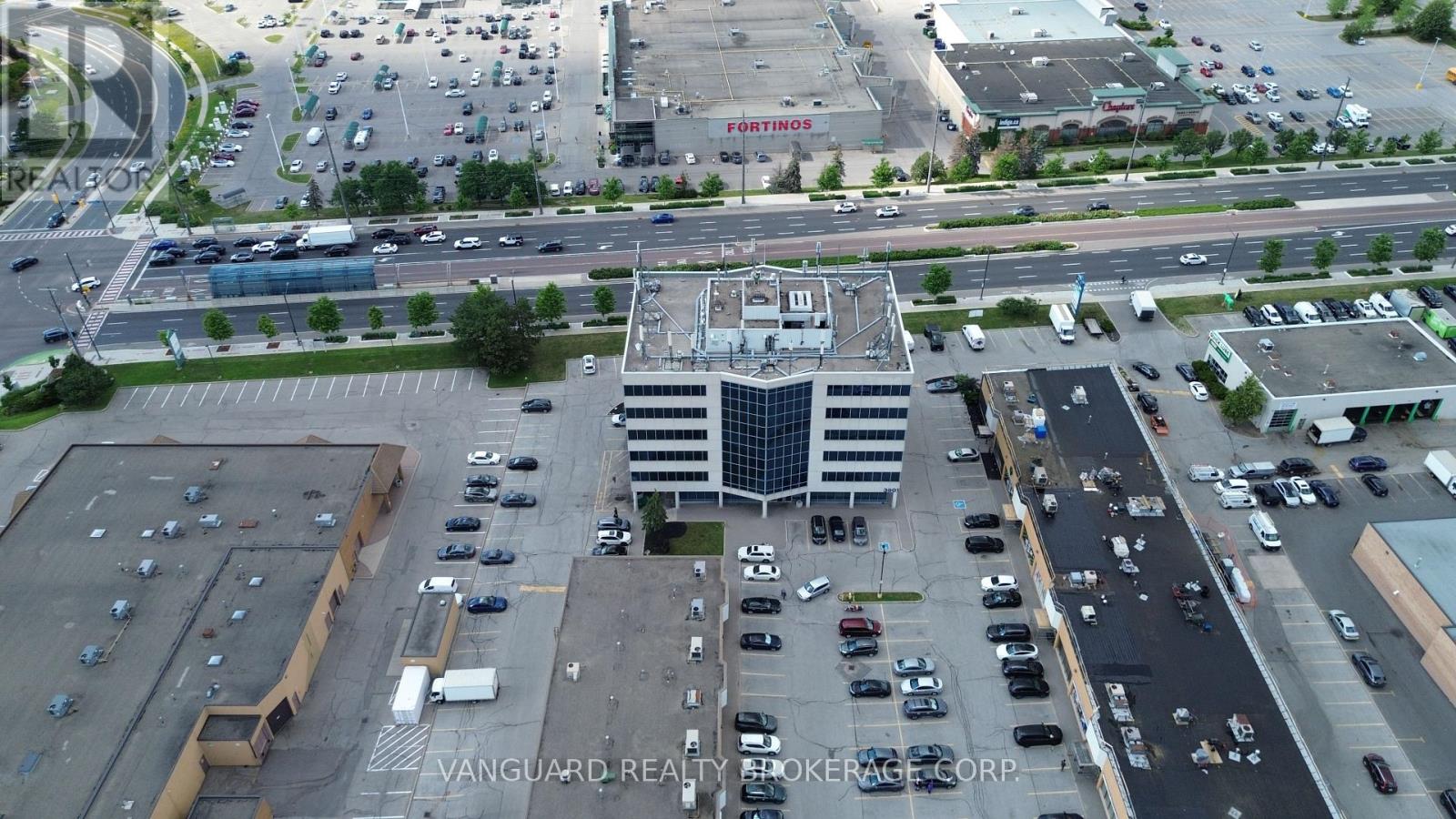 202 - 3901 Highway 7 Property Photo 9
