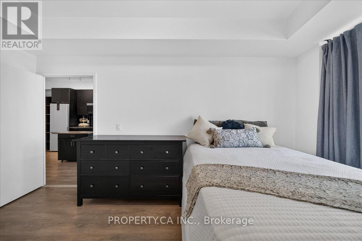 1902 - 474 Caldari Road Property Photo 8