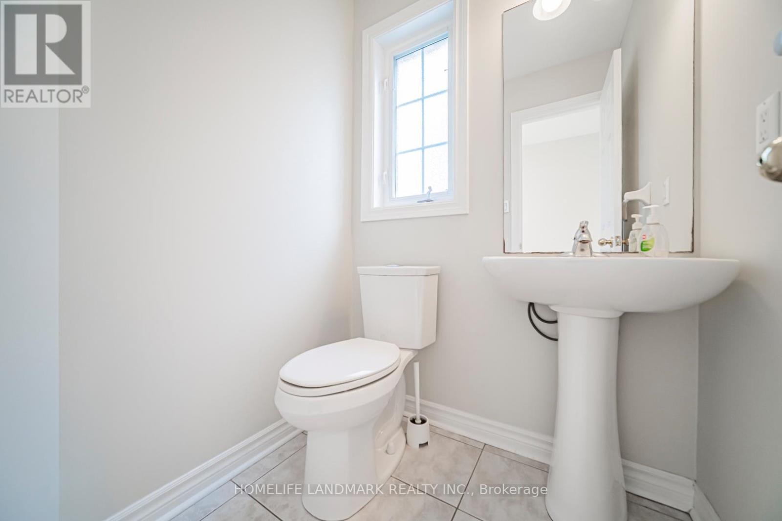 59 Bloomgate Crescent Property Photo 4