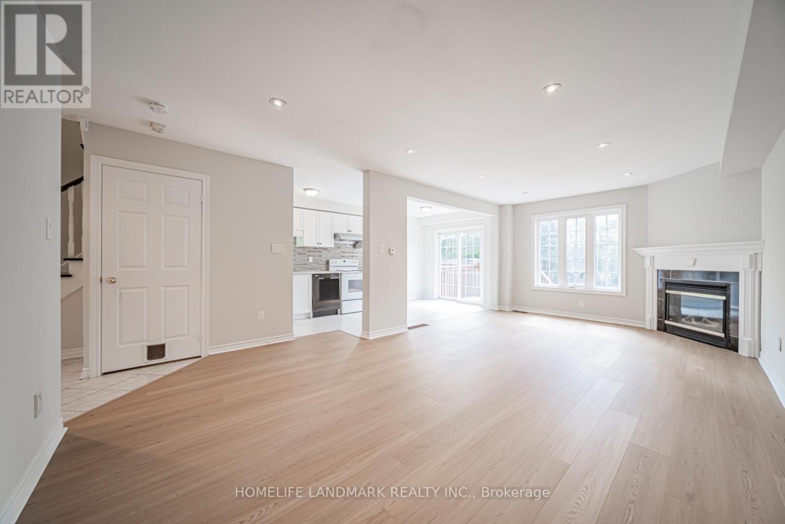 59 Bloomgate Crescent Property Photo 8